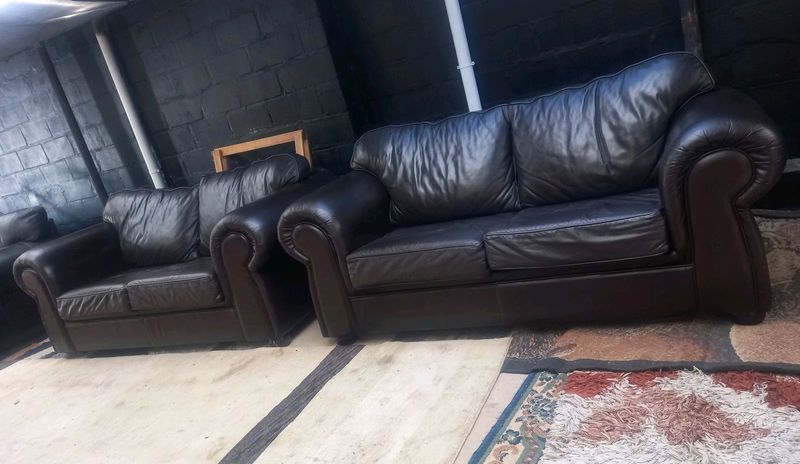 Stunning set of 2 x 2 seater Coricraft full genuine leather couches