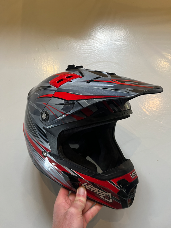 FOX V2 MX Helmet