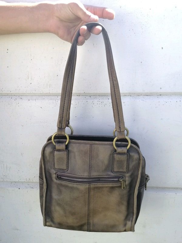 Bushby YKK Genuine Leather handbag