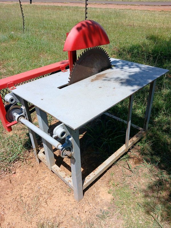 PTO driven Woodsaw