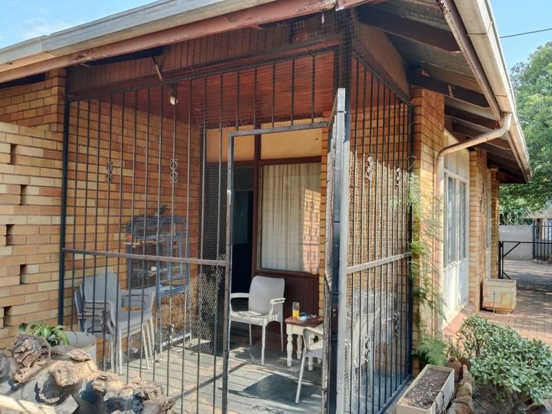 2 Bedroom House to let in Pretoria (Silverton)