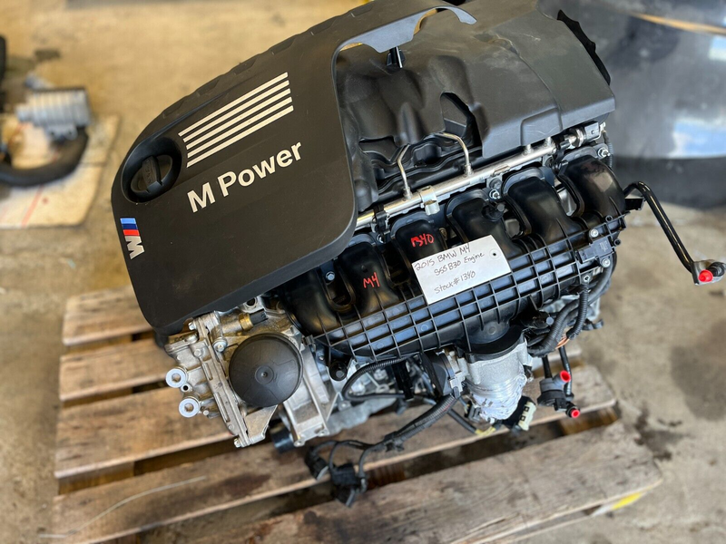 2015 BMW F80 F82 F83 M3 M4 S55 3.0 TURBO ENGINE.