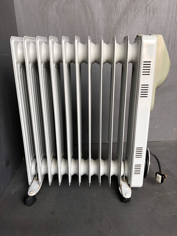 10 Fin Airforce Oil Heater with timer display - PRICE DROP- A41808