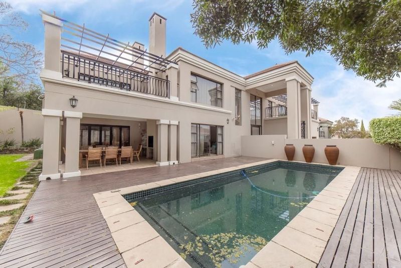 Exceptional Suburb Living in this Gorgeous Cluster