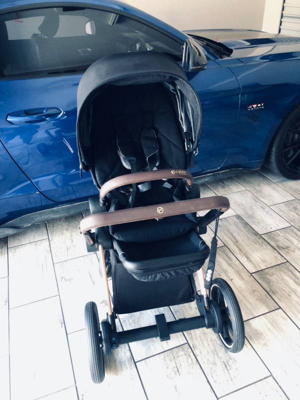 Stroller - Ad posted by Cheril __M