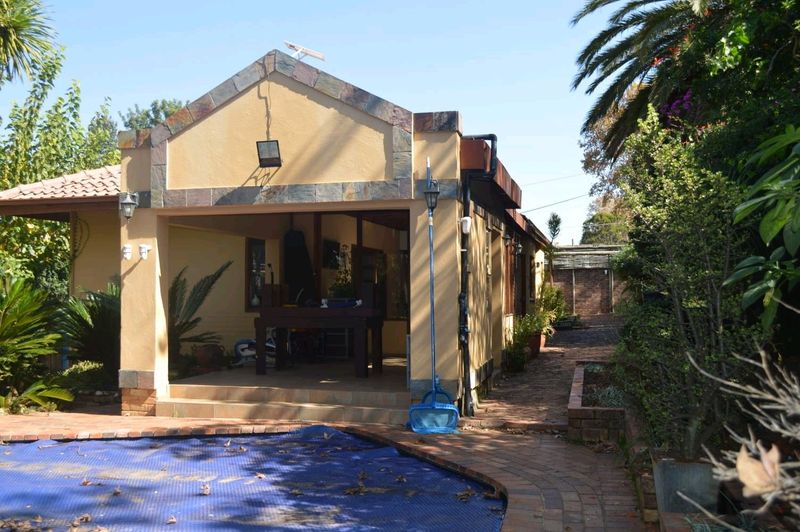 HOUSE TO LET IN NORTHCLIFF