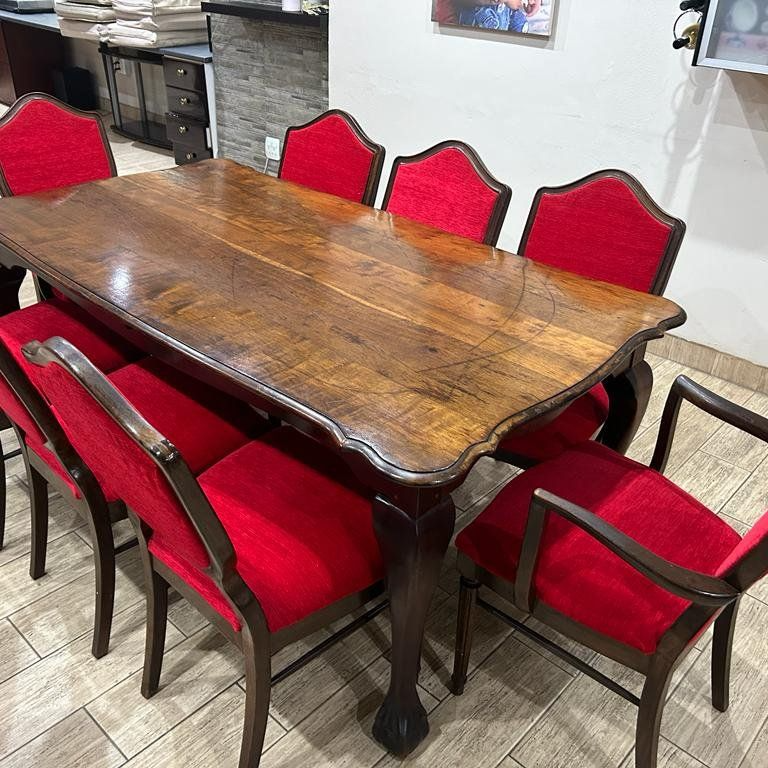 Victorian Mahogany 8 siter dining table