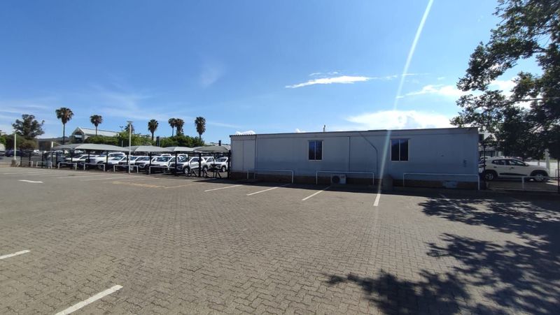 Park Meadows Shopping Centre | Prime Retail Space for Sale in Bruma