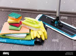 House and Yard Cleaning Services - Experienced Duo Ready to Tidy Up Your Space!