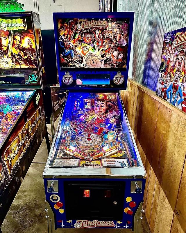 Selling pinball machines - biggest selection in Africa