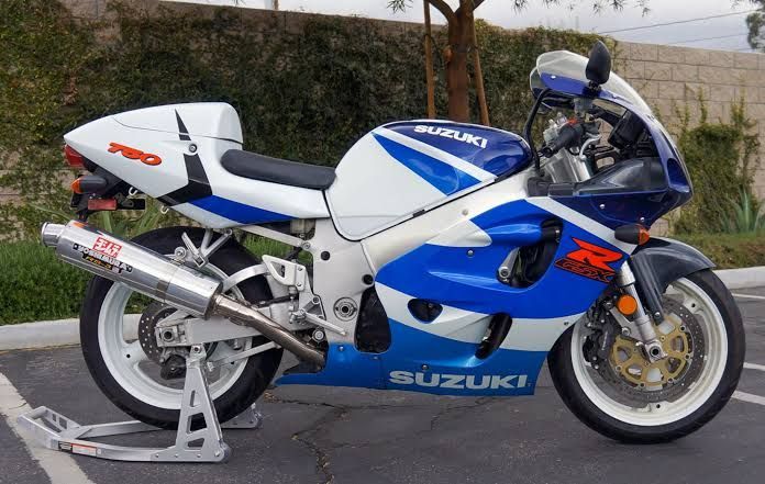 1999 Suzuki GSXR 750 SRAD SPARES photo for reference only