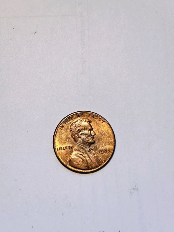 1983 Error Lincoln Penny: (One Cent) No Mint Mark. Very RARE. Only 5000 Minted.
