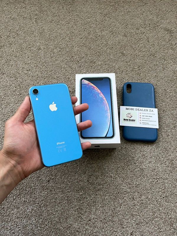 Iphone Xr 64 gb good condition with box and charger