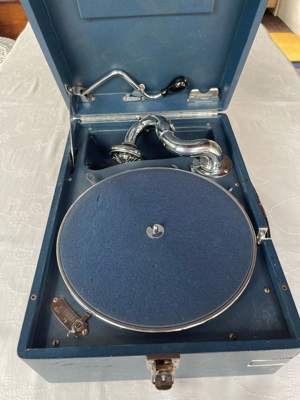 HMV Gramophone collectors antique