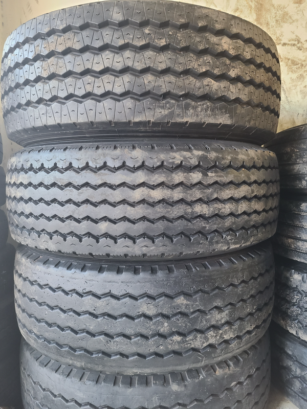 WE SUPPLY GOOD QUALITY SECOND HAND TRUCK AND TRAILER TYRES,SAFE AND RELIABLE: 0745134568