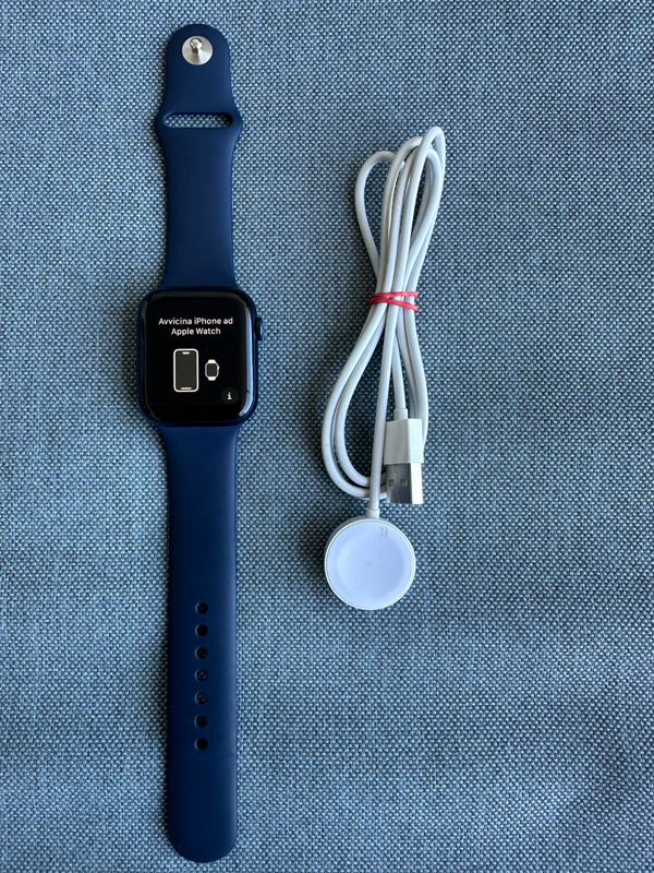 APPLE WATCH SERIES 6, 44MM, BLUE, A2292, 6 MONTH WARRANTY, LATEST WATCHOS, EXCELLENT CONDITION