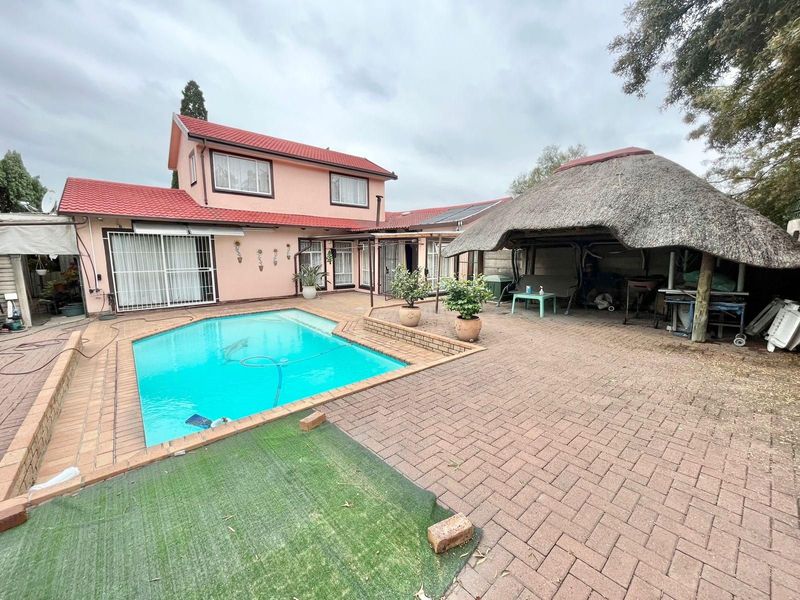 Exceptional Family Living: Spacious Four-Bedroom Home on a Corner Stand in Secunda Awaits Your Perso