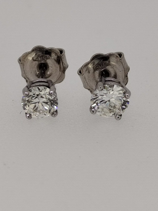 0.94ct White Gold Diamond Stud Earrings
