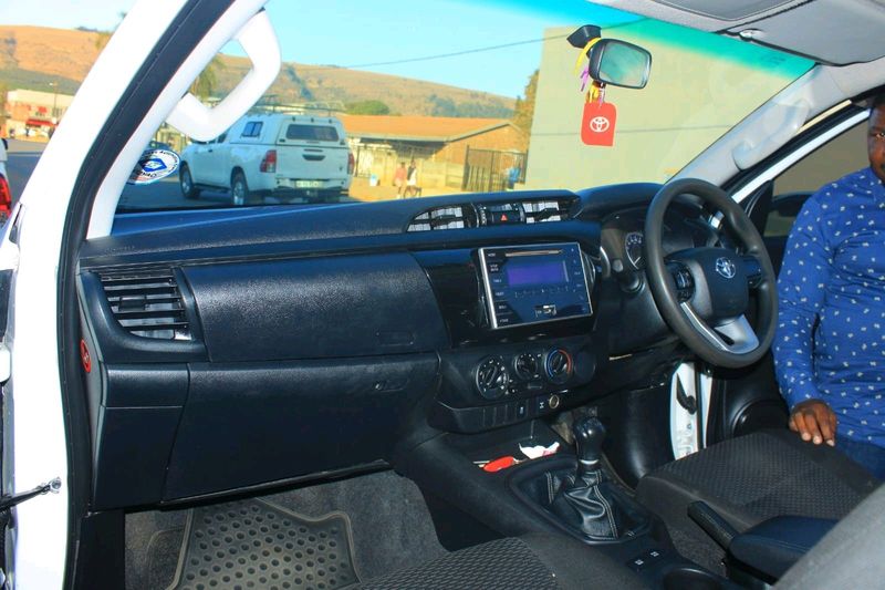 Toyota hilux 2.4 gd6