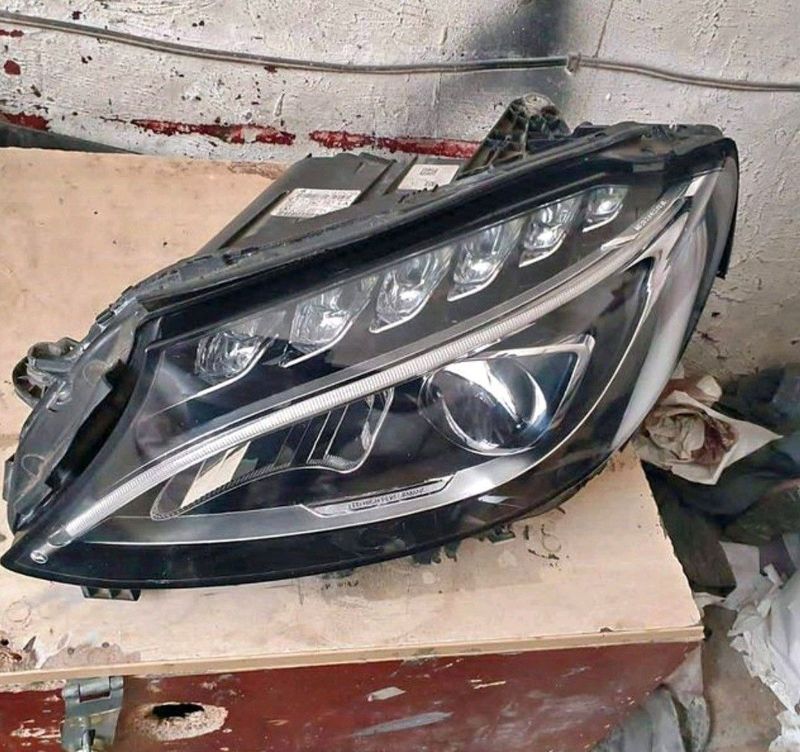 Mercedes Benz W205 single xenon Headlights available in store