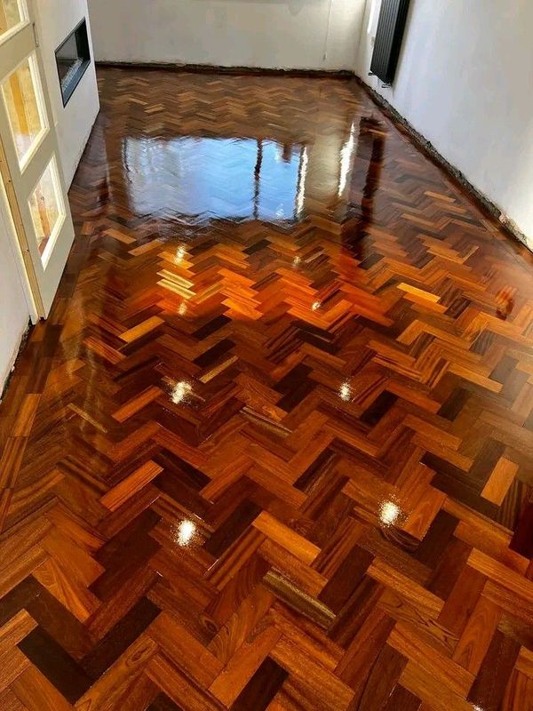 Variety of quality handworks especially for Oregon pine parquet planks restoration sanding and seal