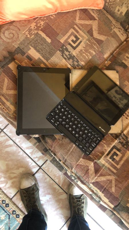 TWO APPLE I-PADS FOR R5K