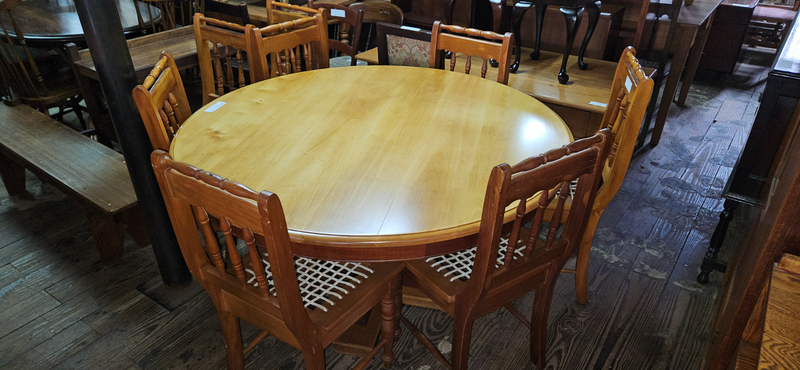 Yellow-wood Round Dining Table and 8 x Riempie Chairs