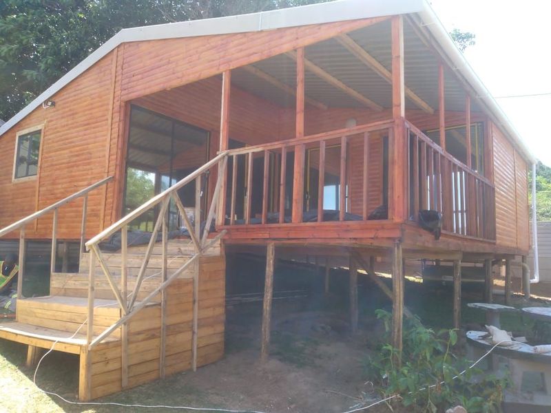 6 bedroom Log cabin wood call 0785214445