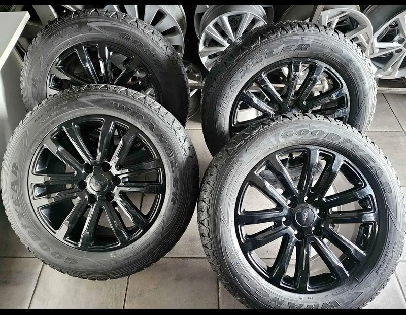 20&#34;Ford Everest Rims with Tyres