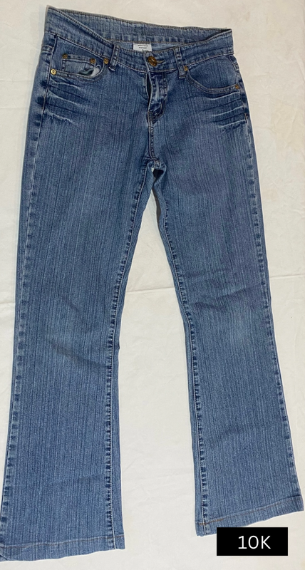 Ladies Blue Denim Jeans, size 9