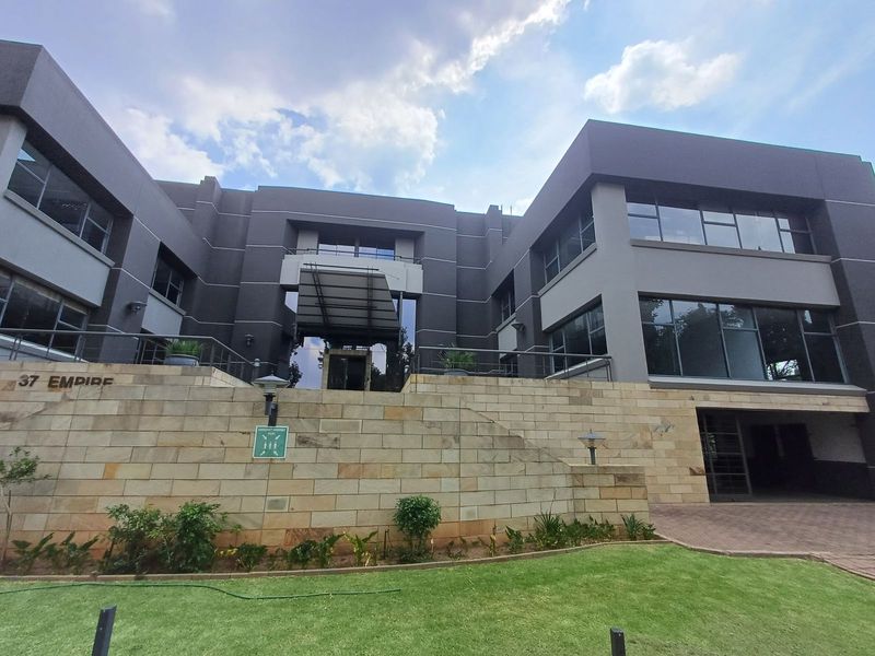 A  grade offices to let in Parktown