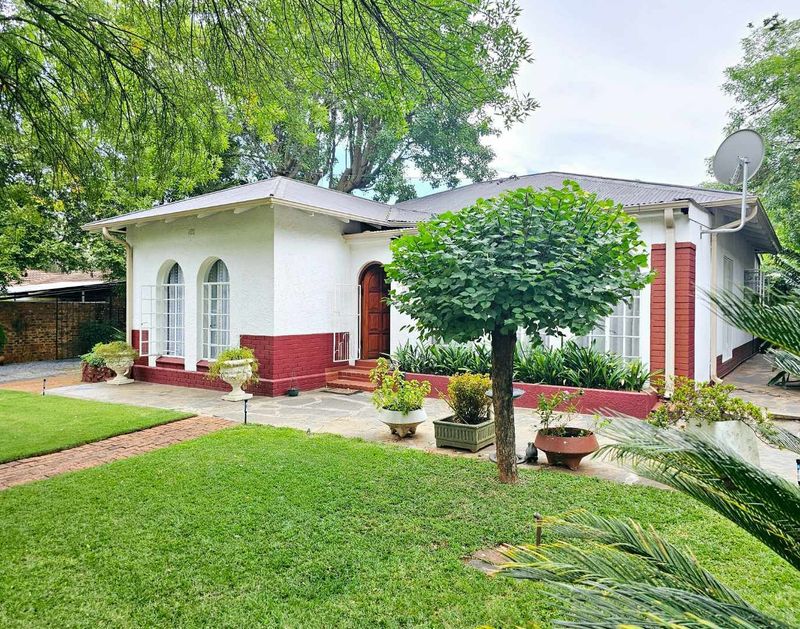 Enchanting Family Home in Peaceful Rietondale