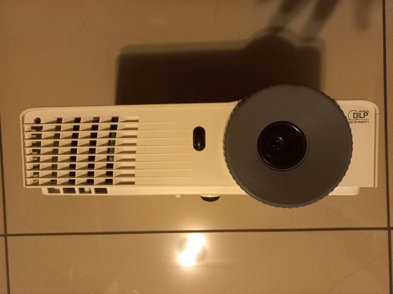 Second hand LG Projector