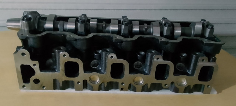 CYLINDER HEAD ASSEMBLY COMPLETE TOYOTA DYNA HILUX BAKKIE 3.0 5L ENGINE QND IS AVAILABLE IN STOCK.
