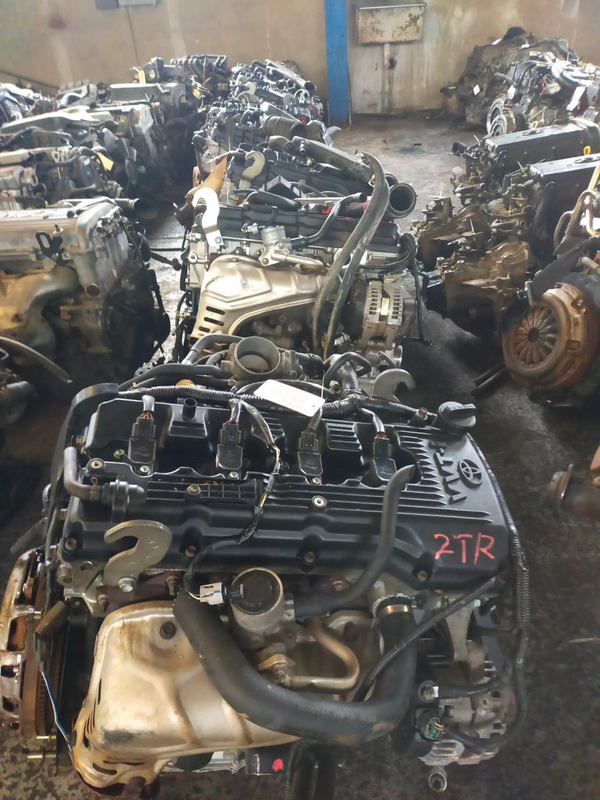 Toyota 2tr 2.7 4Cylinder DOHC HILUX &amp;Quantum petrol vvti engine