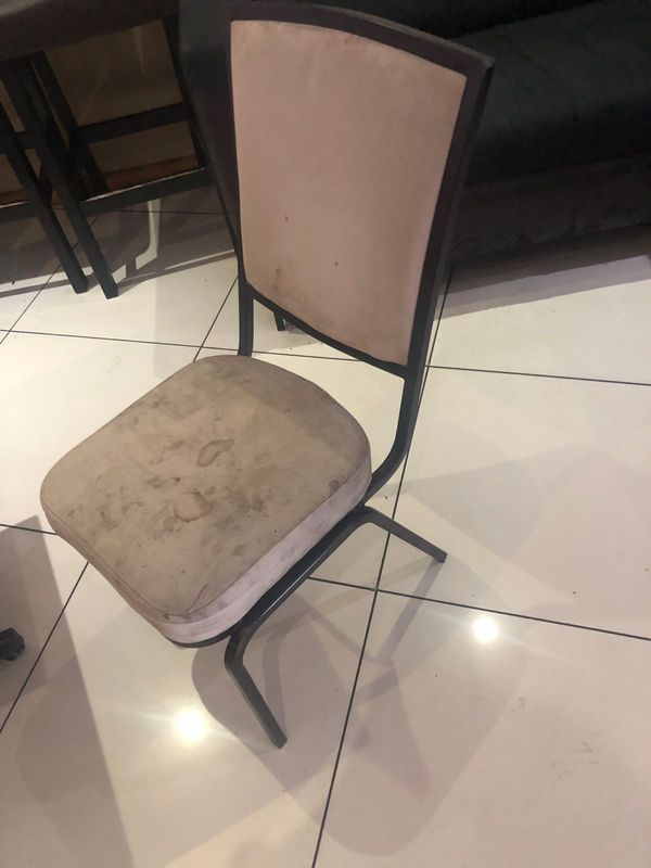 Dinner chairs for sale R250