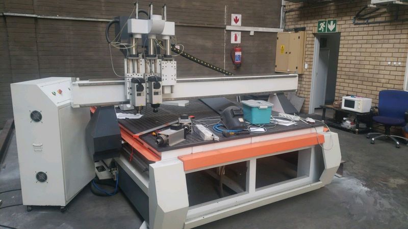 3 spindles cnc wood work router