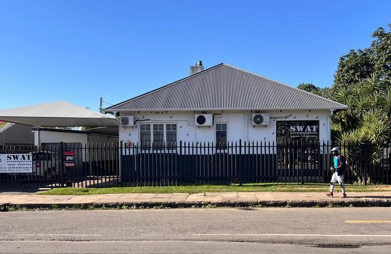 143 SQM HIGHLY VISIBLE BUSINESS PROPERTY FOR SALE IN PIETERMARITZBURG CBD.