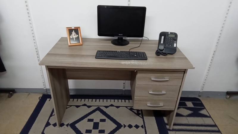 Office /Home Office Desk- REF 1088