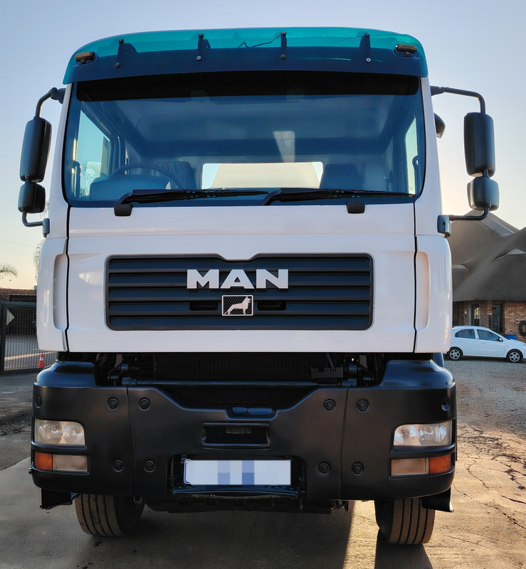 MAN TGA 18 000  LITRES WATER TANKER