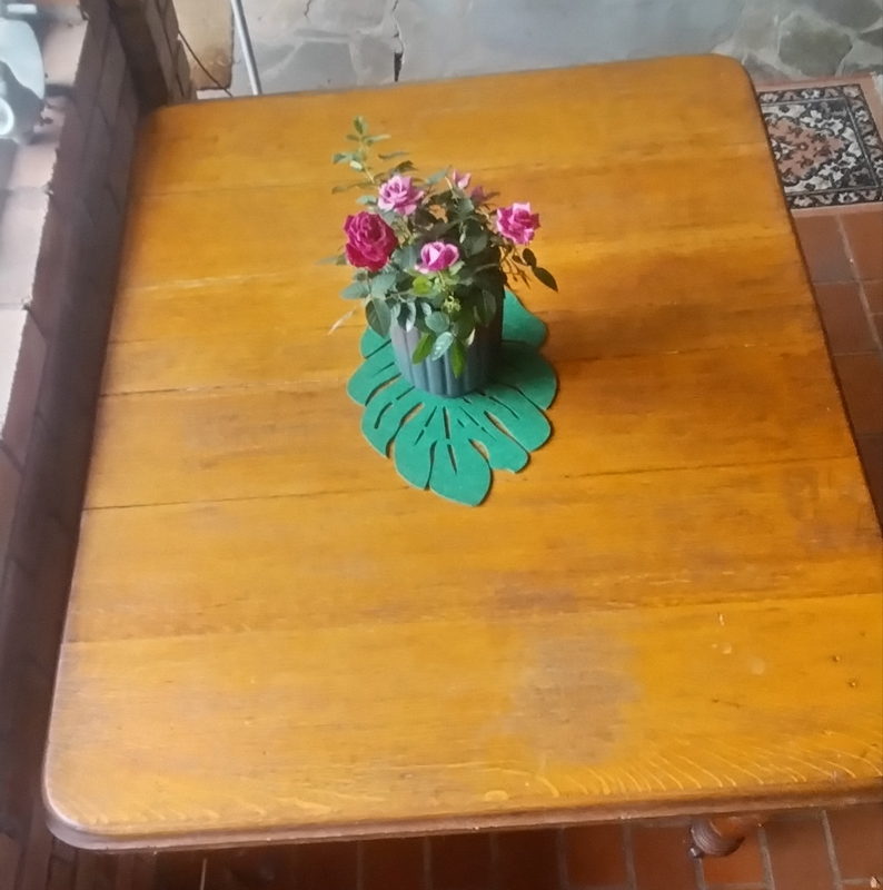 Dinning room oak antique table