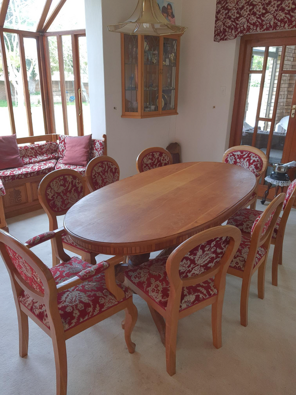 8 Seater Oak Dining room table and chairs