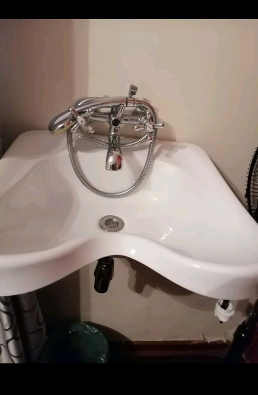 Salon sink