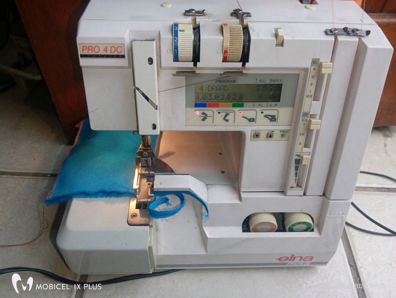 Elna lock pro 4 d c electronic overlocker sewing machine for sale only r1600 working perfectly locat