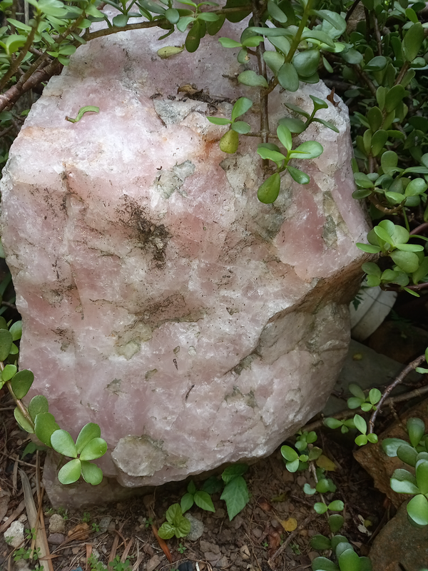 Pink Crystal Quirt&#39;s Rock