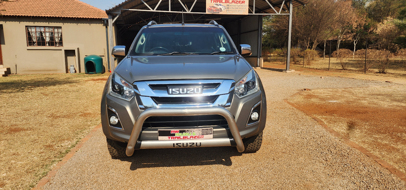 2017 ISUZU KB 300 D-TEQ 4X4 A/T DOUBLE CAB