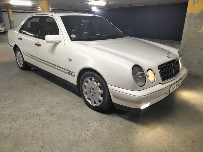 1998 Mercedes-Benz E-Class Sedan