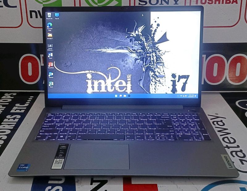 Latest Lenovo deco-core i7 12th gen Ips FHD laptop