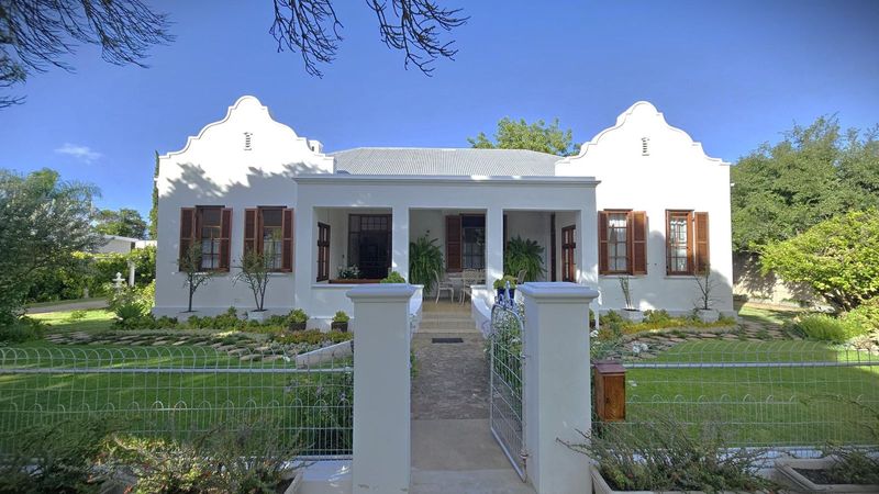 CAPE DUTCH-style home from the 1800&#39;s