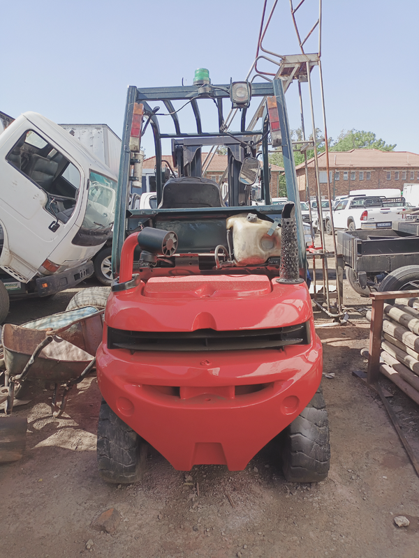 2019 Linde 2.5 ton Diesel Forklift